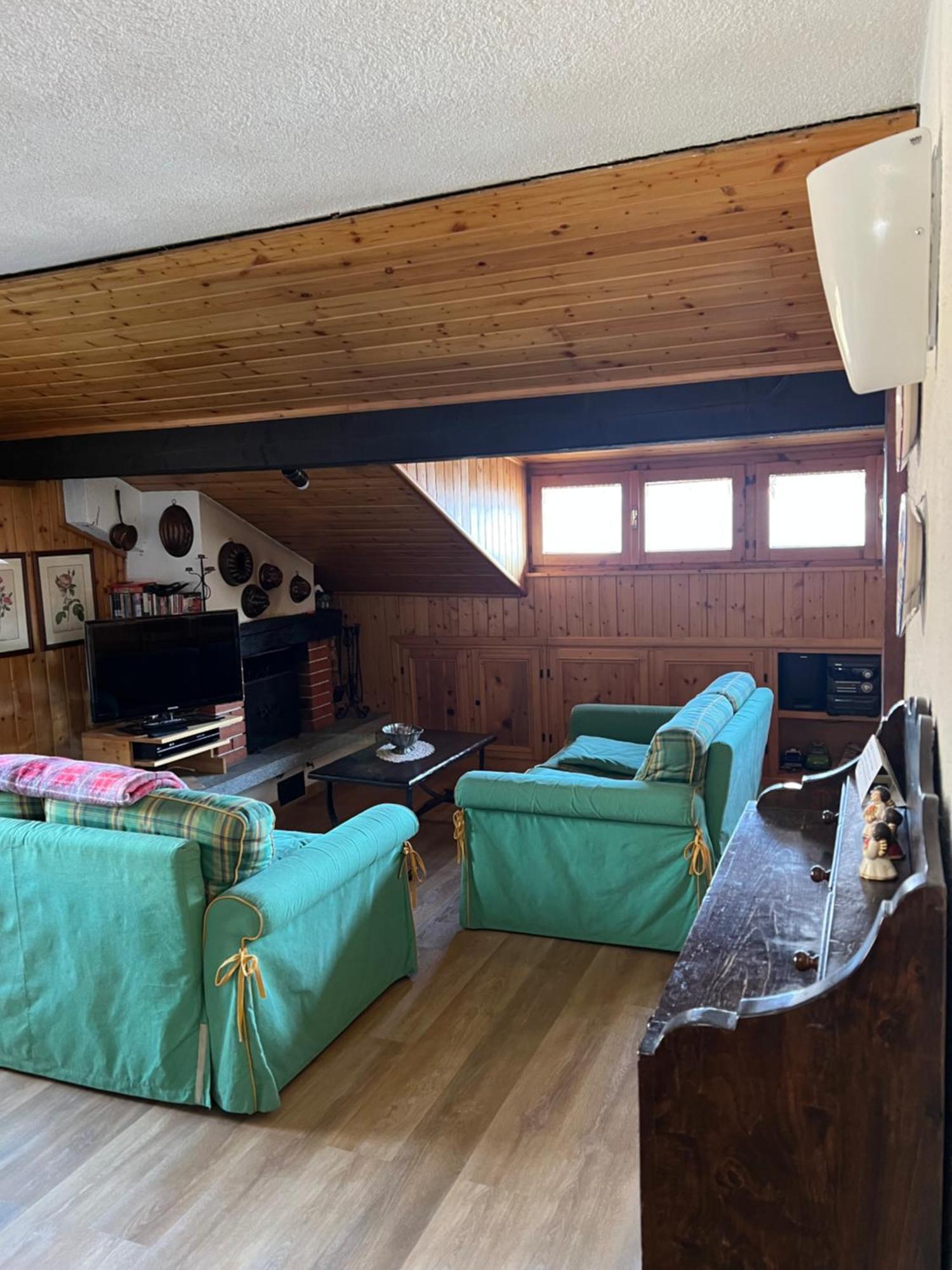 Chalet Apartment Gran Zebrù Oga Esterno foto